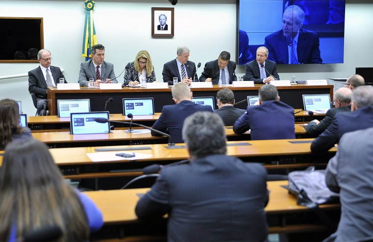 Câmara instala comissão especial para analisar fim da desoneração da folha para maioria dos setores Câmara instala comissão especial para analisar fim da desoneração da folha para maioria dos setores